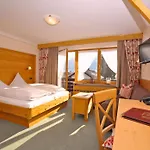 Hotell Landgasthof Zur Post 3*